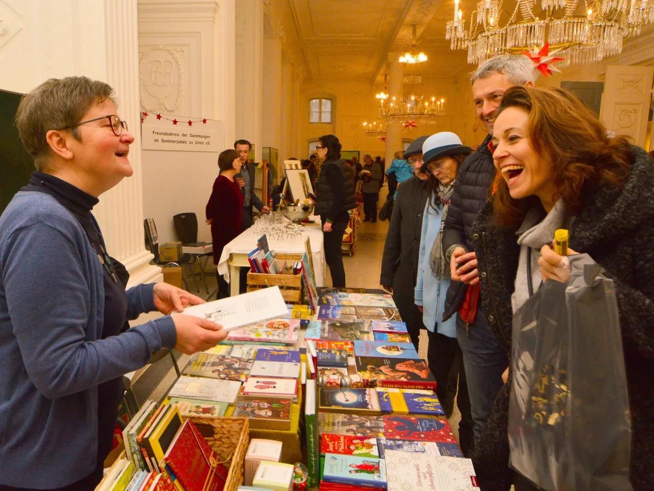 Adventsmarkt-im-Sommerpalais-Grei