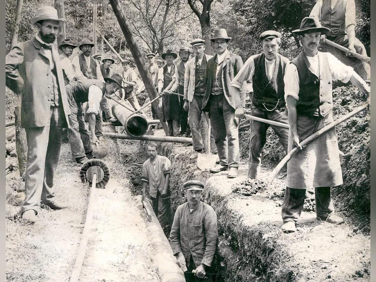 wasserleitungsbau-im-m-hltal-1906