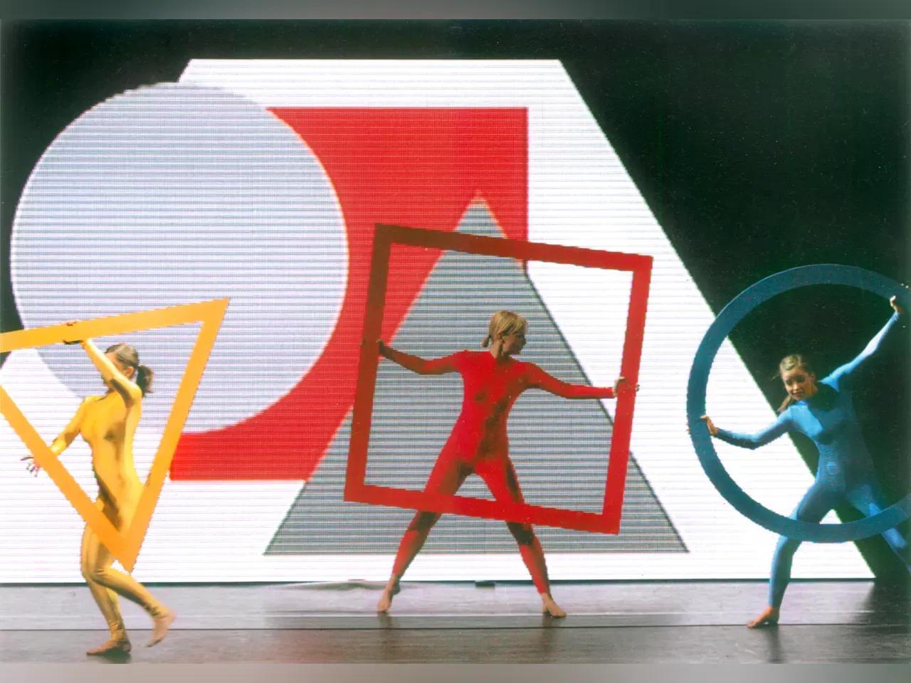 tanztheater-manuela-schwarz