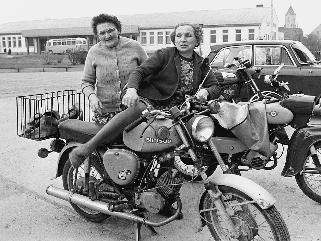 3_GuMo-c-DeutscheFotothek_Gerhard_Weber_Motorad