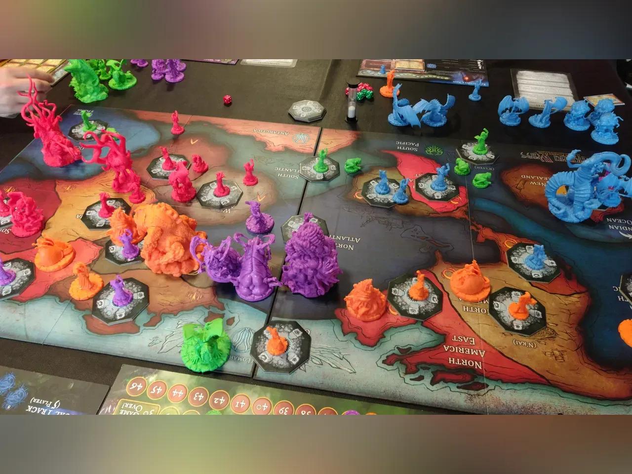 Zwei Mal im Monat finden an Samstagen Spieletreffen des Spieletreff Gera e.V. statt.