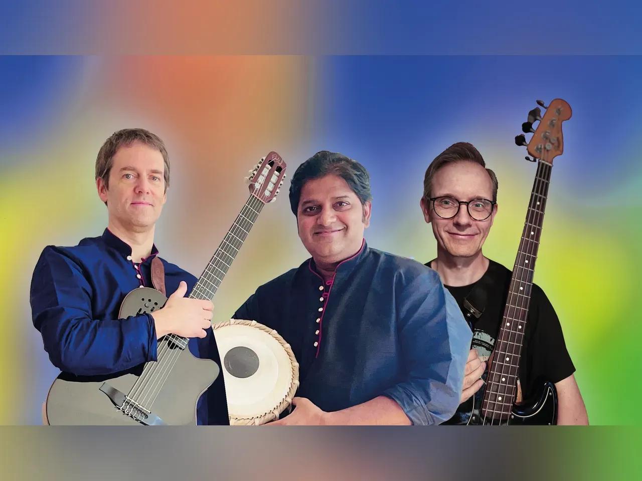 Collage mit drei Musikern mit Instrumenten vor buntem Hintergrund