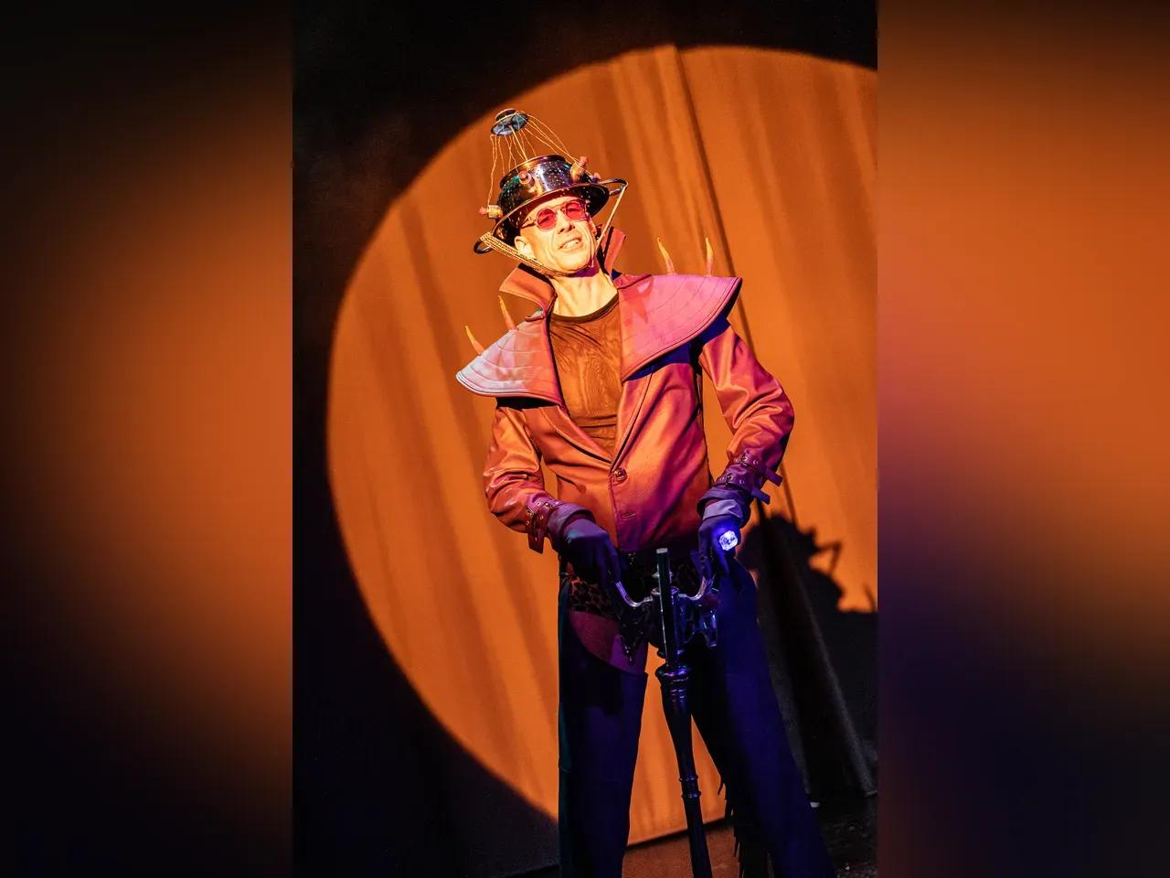 kp-planet-pluto-11.web