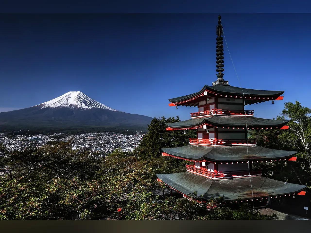 JV Presse-Bild Fujioshida - Chureito Tempel, Fujiyama