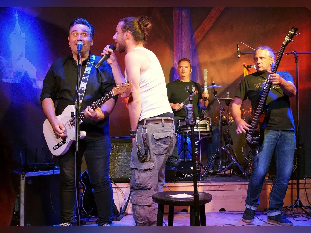 kimkoi-konzert-foto-spielerspelunke-jpg