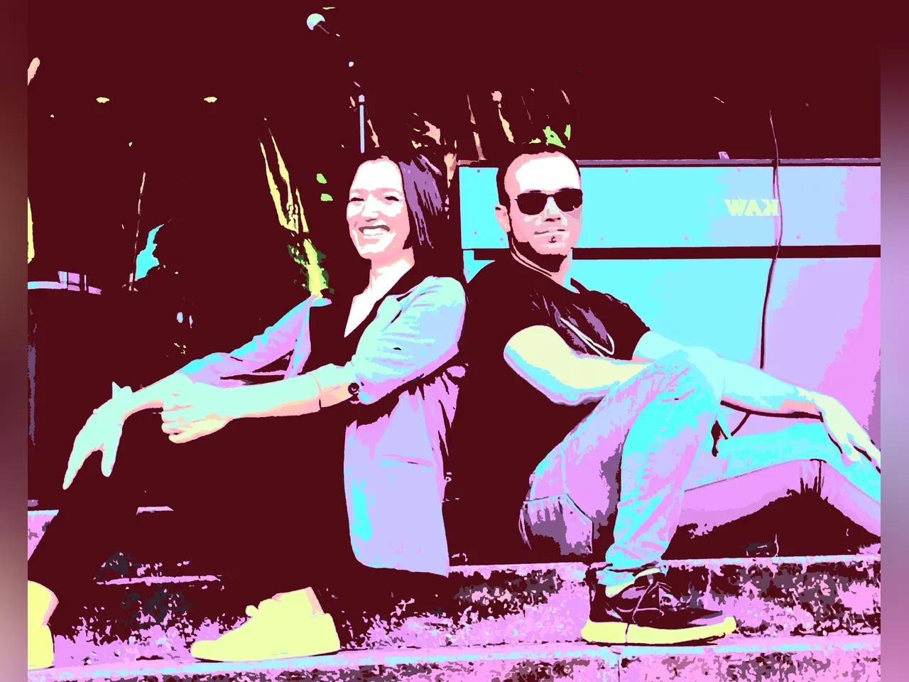 stark abstrahiertes Foto von Choryphäe alias Lars Götz und Annika Shala