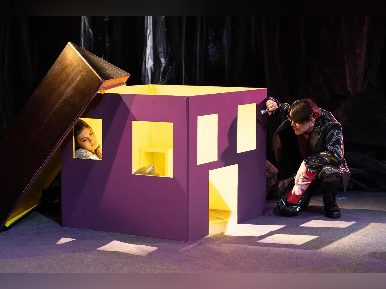 %E2%80%9Egl%C3%BCcklichen_menschen%E2%80%9C_Schauspielerin_Antonia_Wa%C3%9Fmund_und_Schauspieler_Manuel_Struffolino__Foto_Ronny_Ristok_