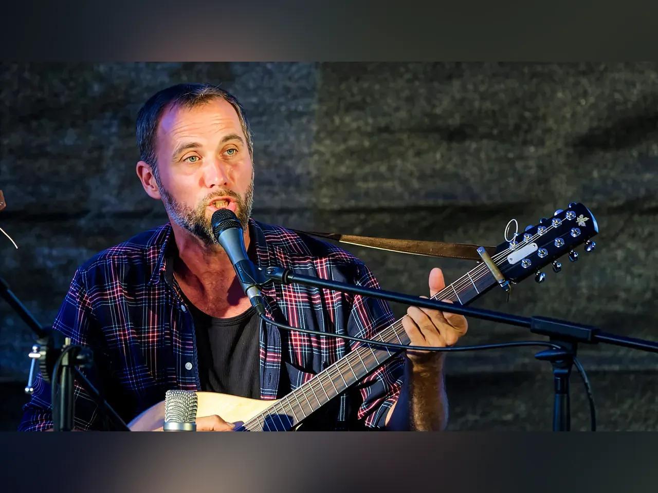 kubus_26-04-05_folkclub_nicoschneider_jv-jpg