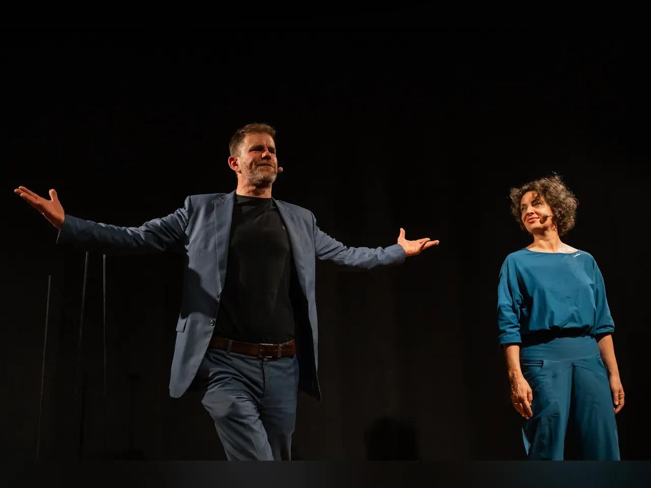 antjehorn-und-tomvanmieghem-tinapei-ker-jpg