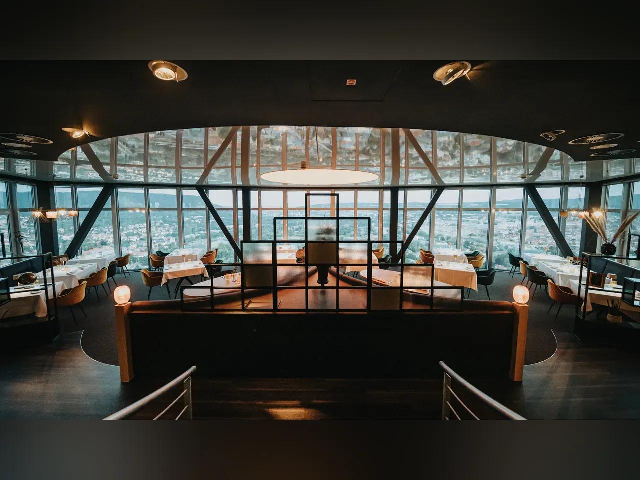 Elegantes, modernes Restaurant SCALA mit Aussicht auf Jena