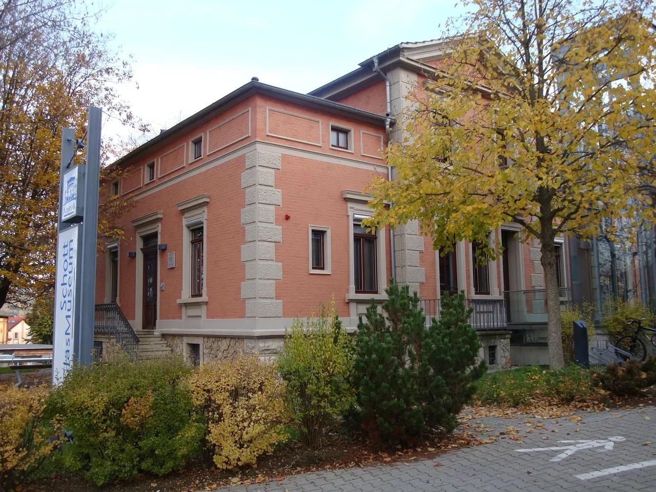 Außenansicht Schott-Villa in Jena