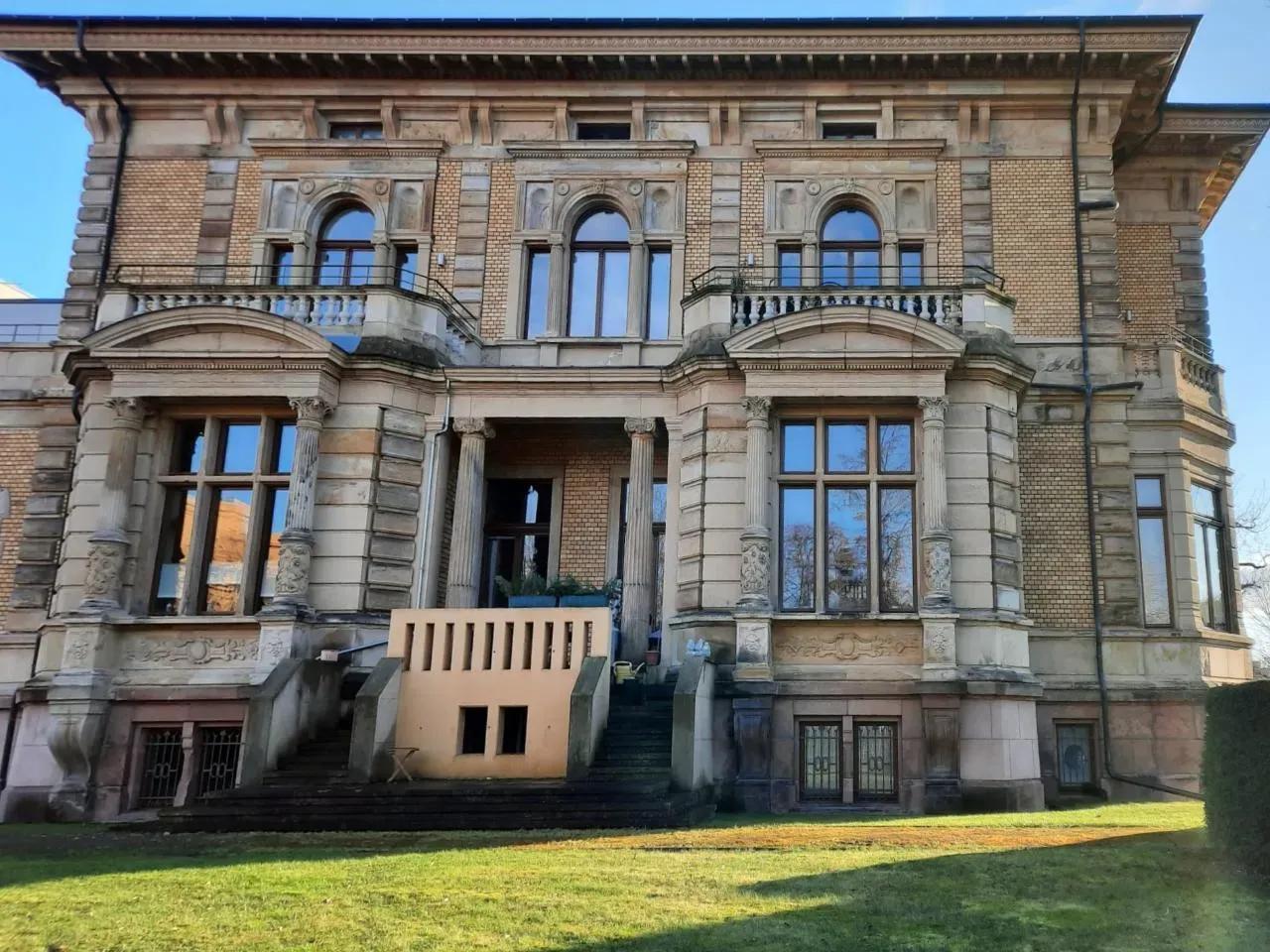 Villa_Voss.jpg