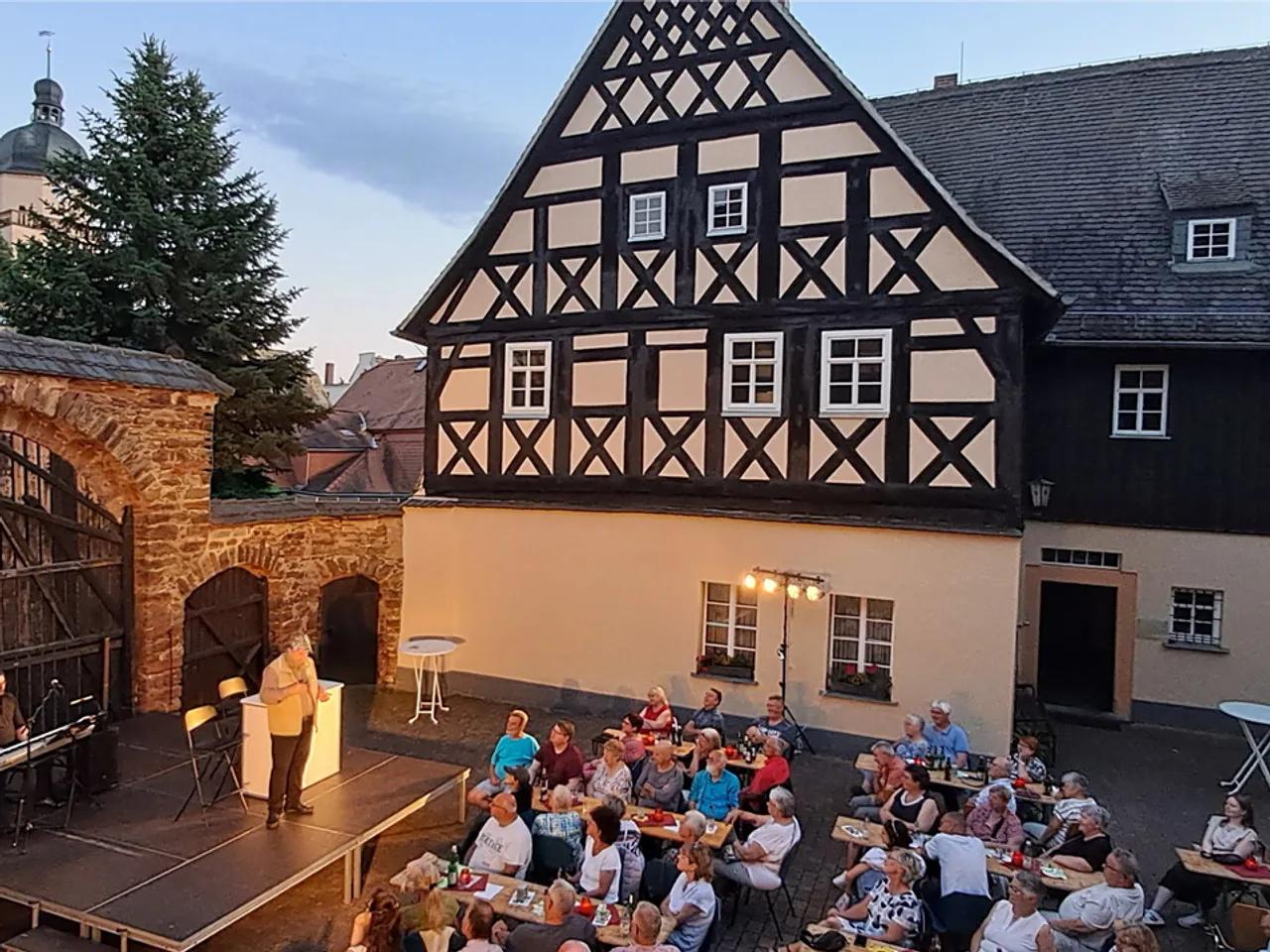 Sommerkabarett im Pfarrhof