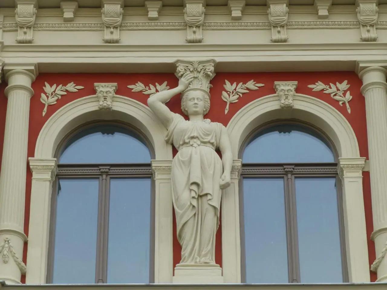 Clara-Zetkin-Strasse_20_Fassade.jpg