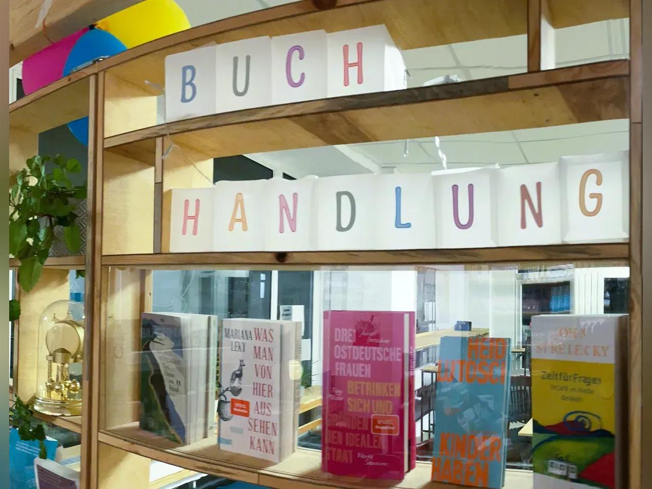 Regal in der Buchhandlung Jena Süd
