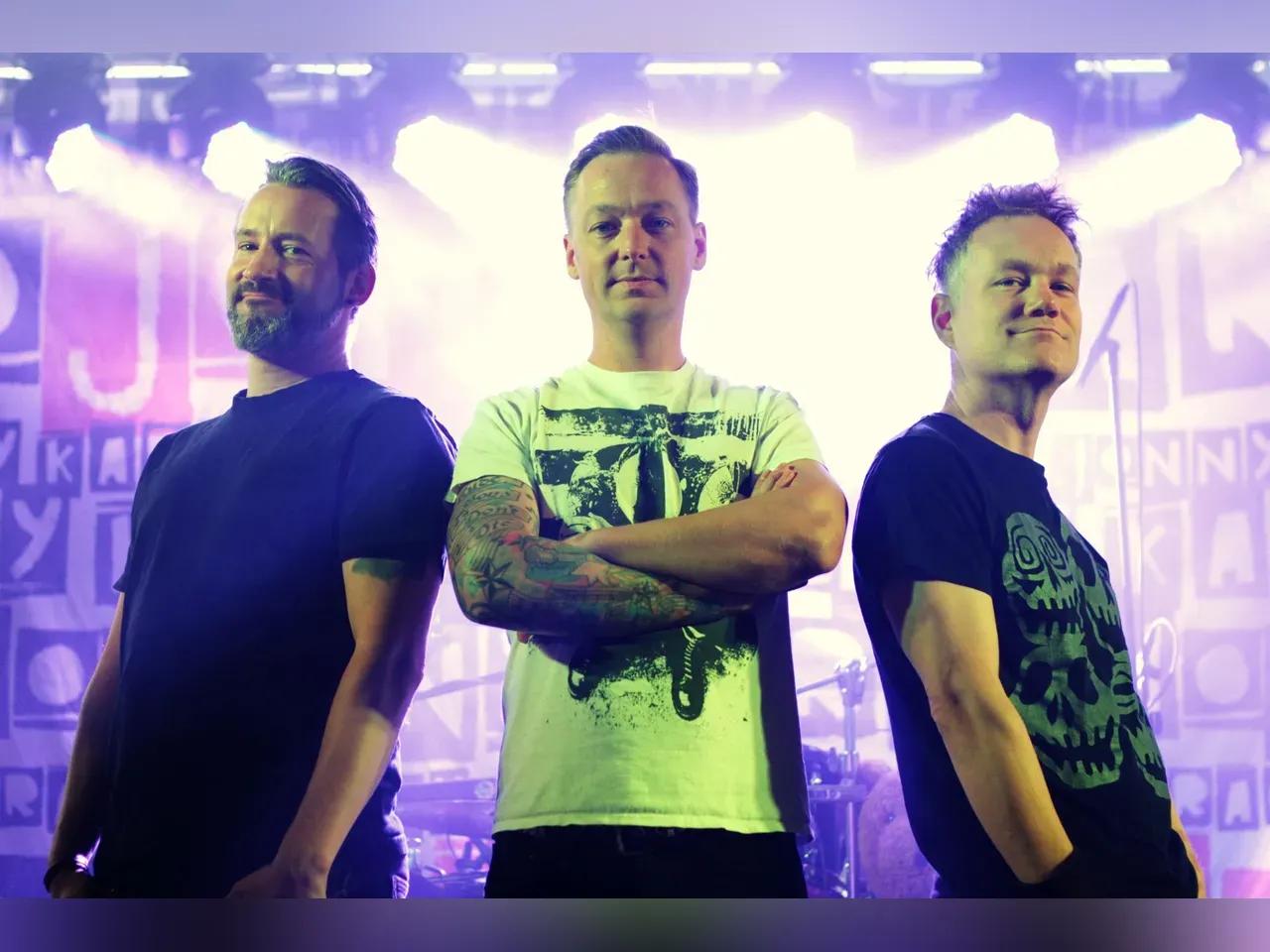 Gruppenfoto der drei Bandmitglieder