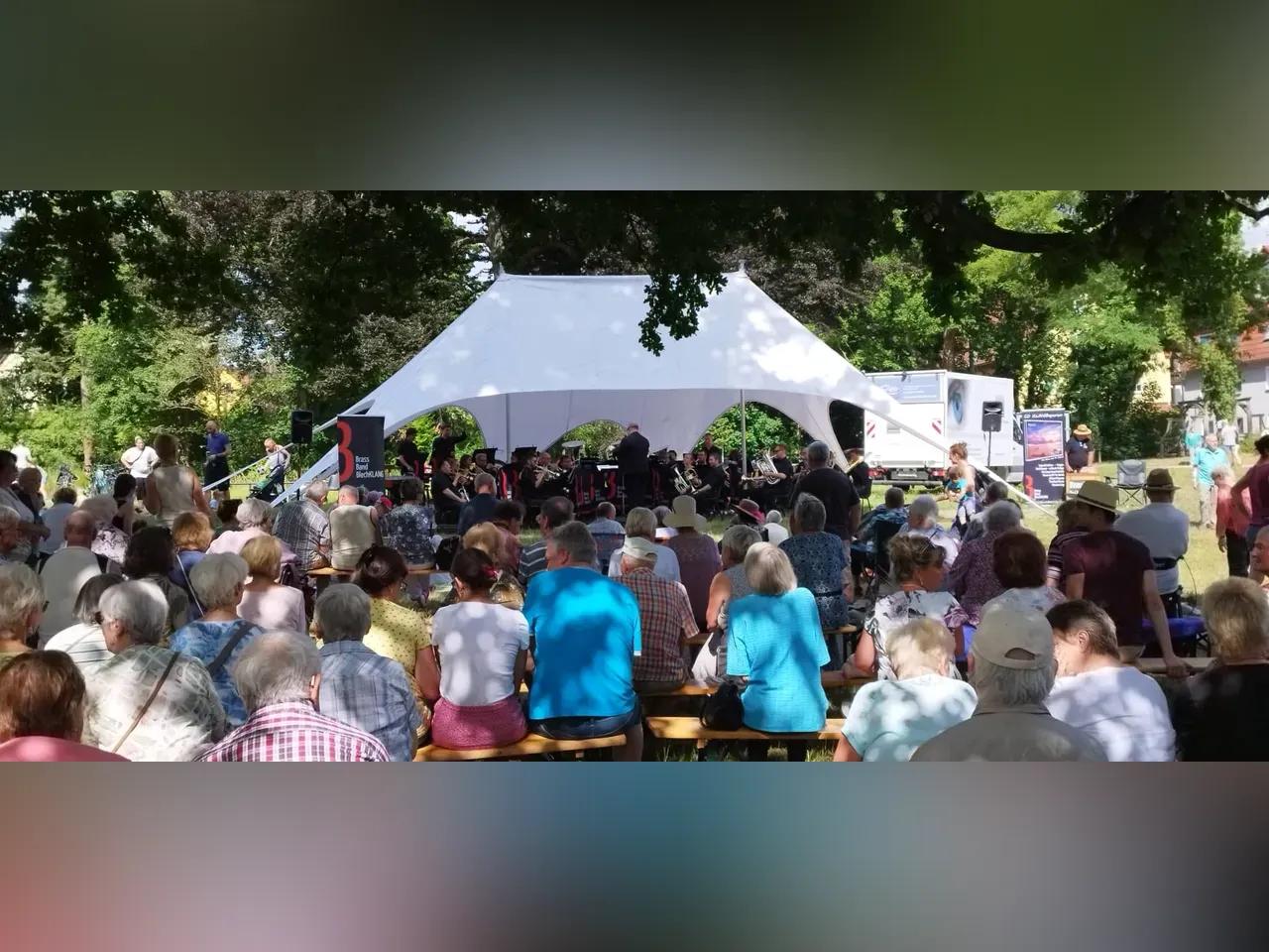 brass-band-blechklang-im-drackendorfer-park